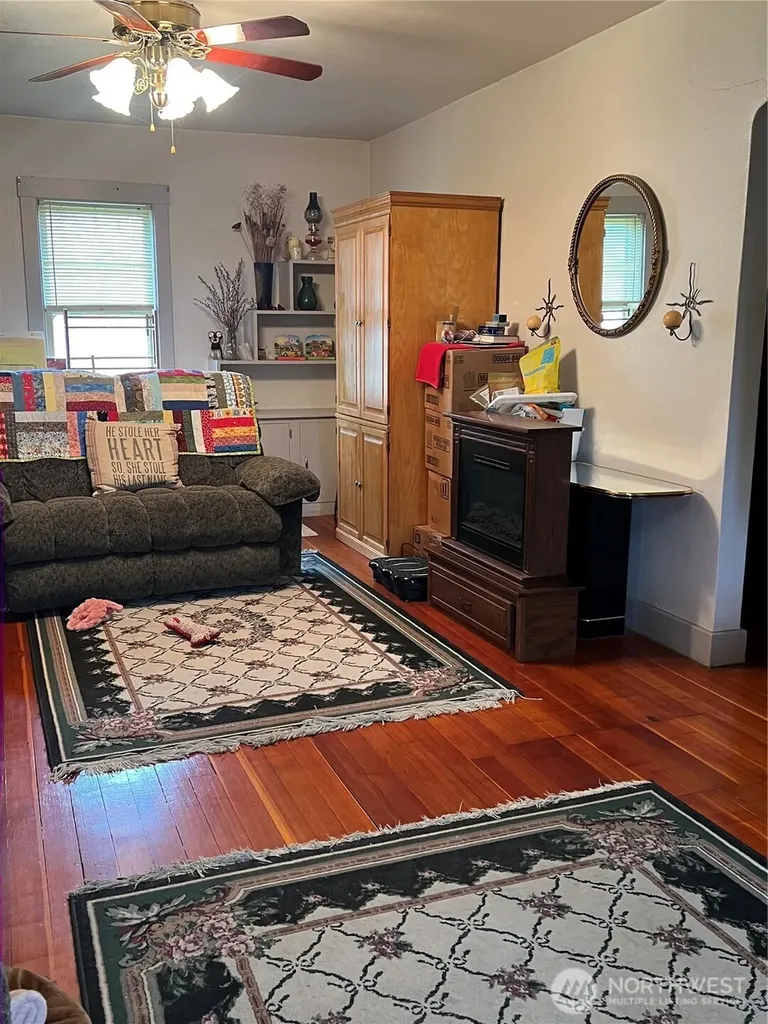 2274 Elmway Okanogan WA 98840