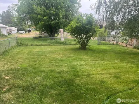 2274 Elmway Okanogan WA 98840