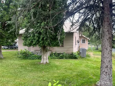 2274 Elmway Okanogan WA 98840