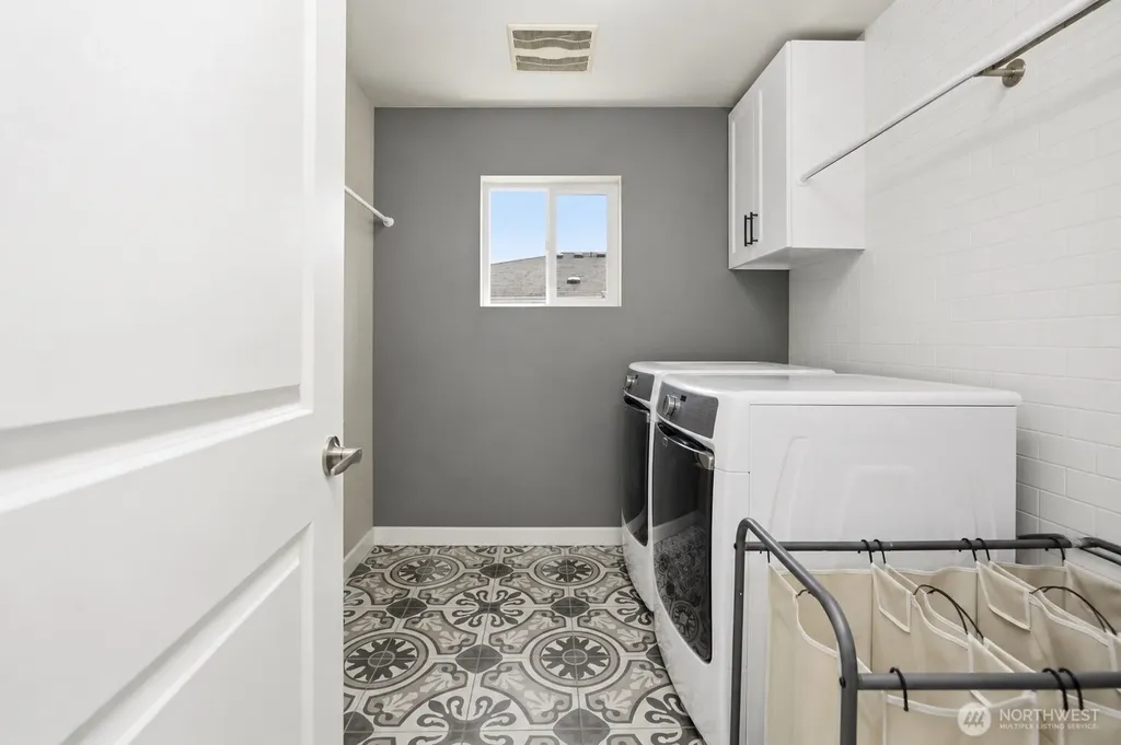 6404 Stuart Place SE Auburn WA 98092