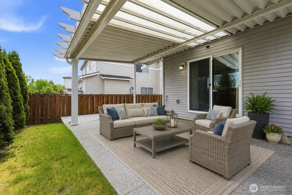 6404 Stuart Place SE Auburn WA 98092