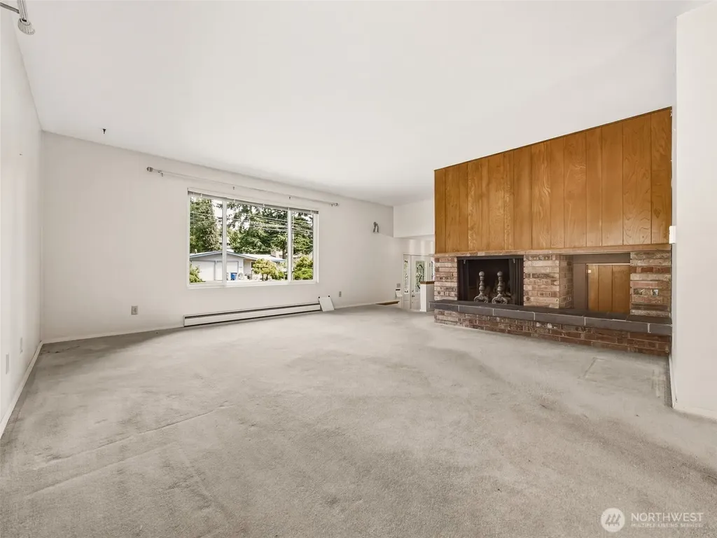 1935 SW 164th Street Burien WA 98166