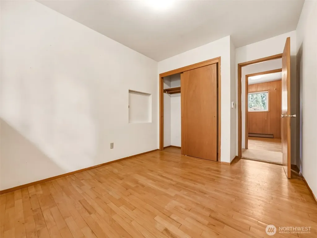 1935 SW 164th Street Burien WA 98166