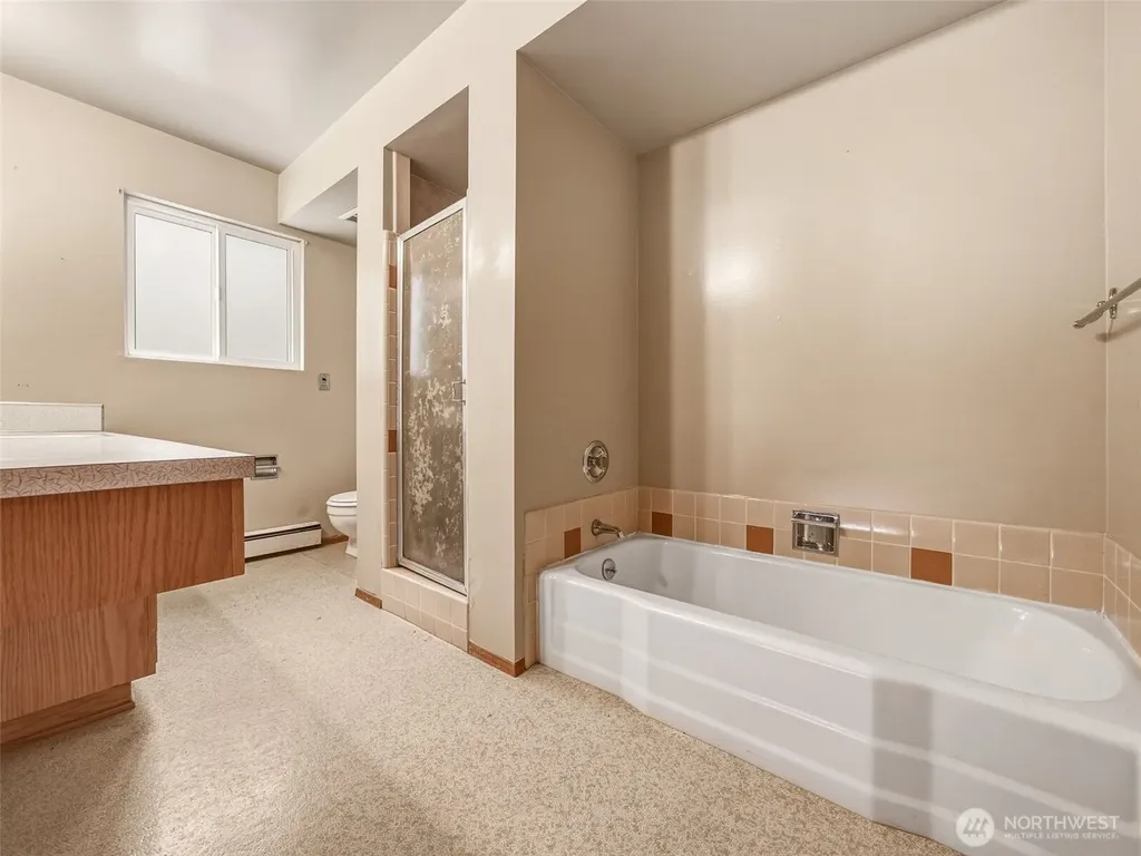 1935 SW 164th Street Burien WA 98166