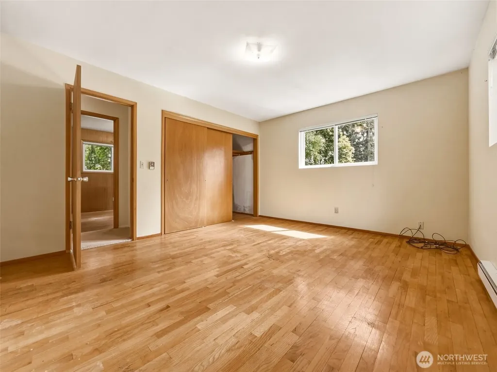 1935 SW 164th Street Burien WA 98166