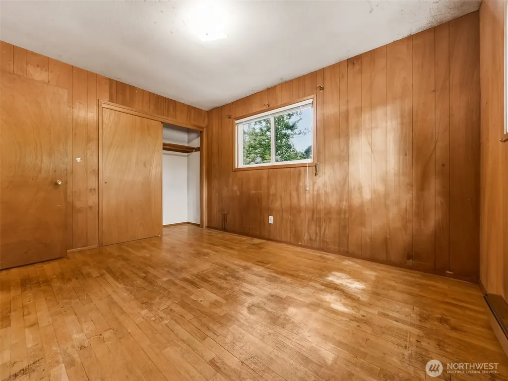 1935 SW 164th Street Burien WA 98166