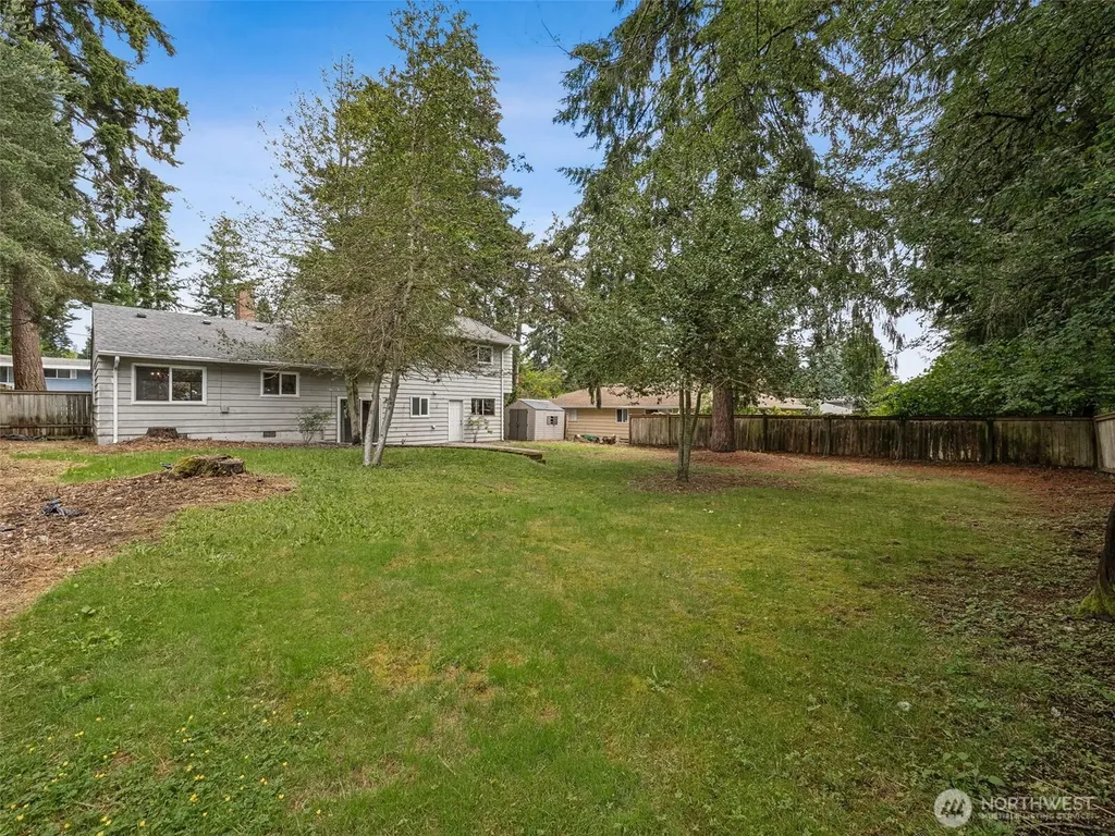 1935 SW 164th Street Burien WA 98166