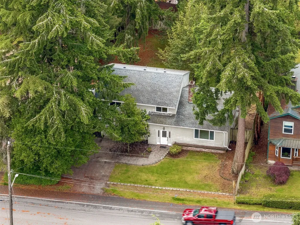1935 SW 164th Street Burien WA 98166