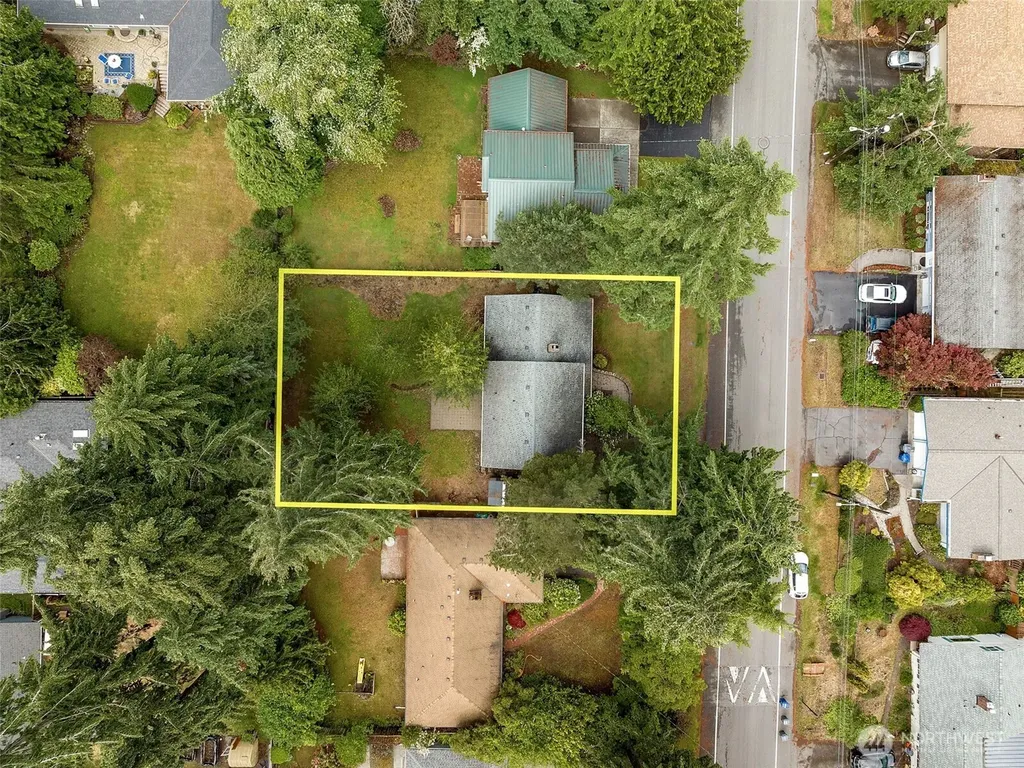 1935 SW 164th Street Burien WA 98166