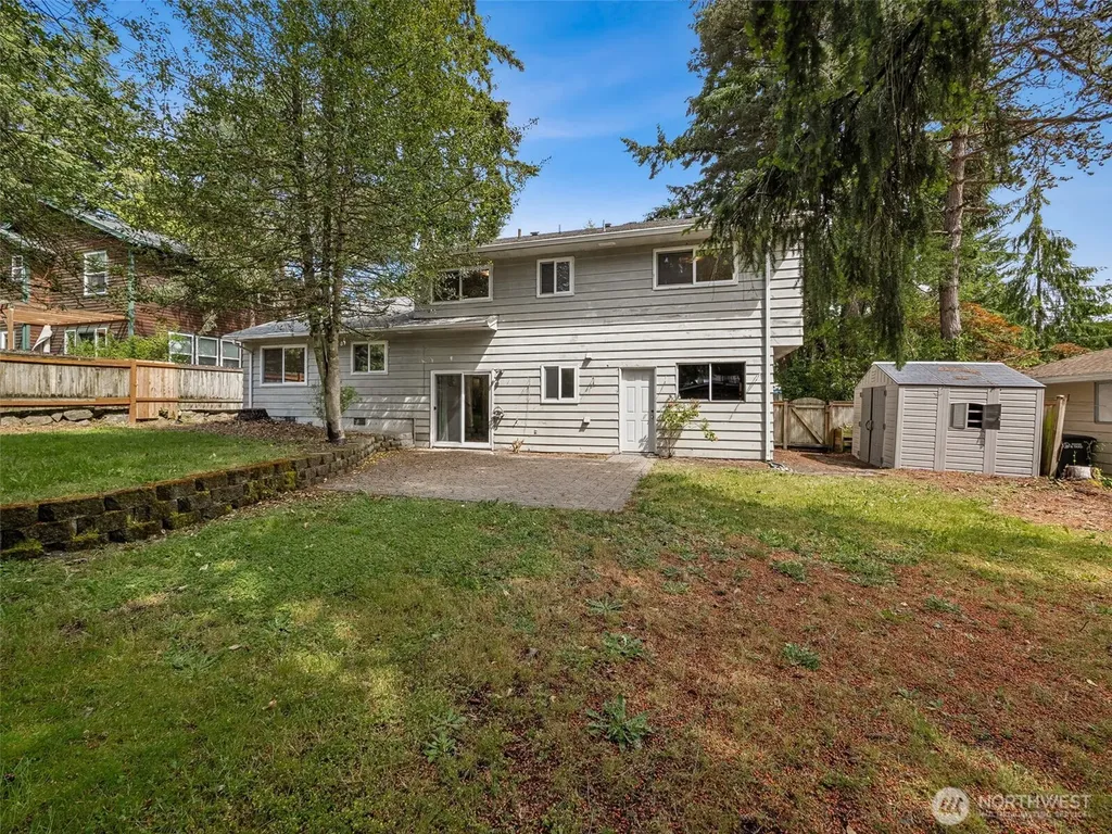 1935 SW 164th Street Burien WA 98166