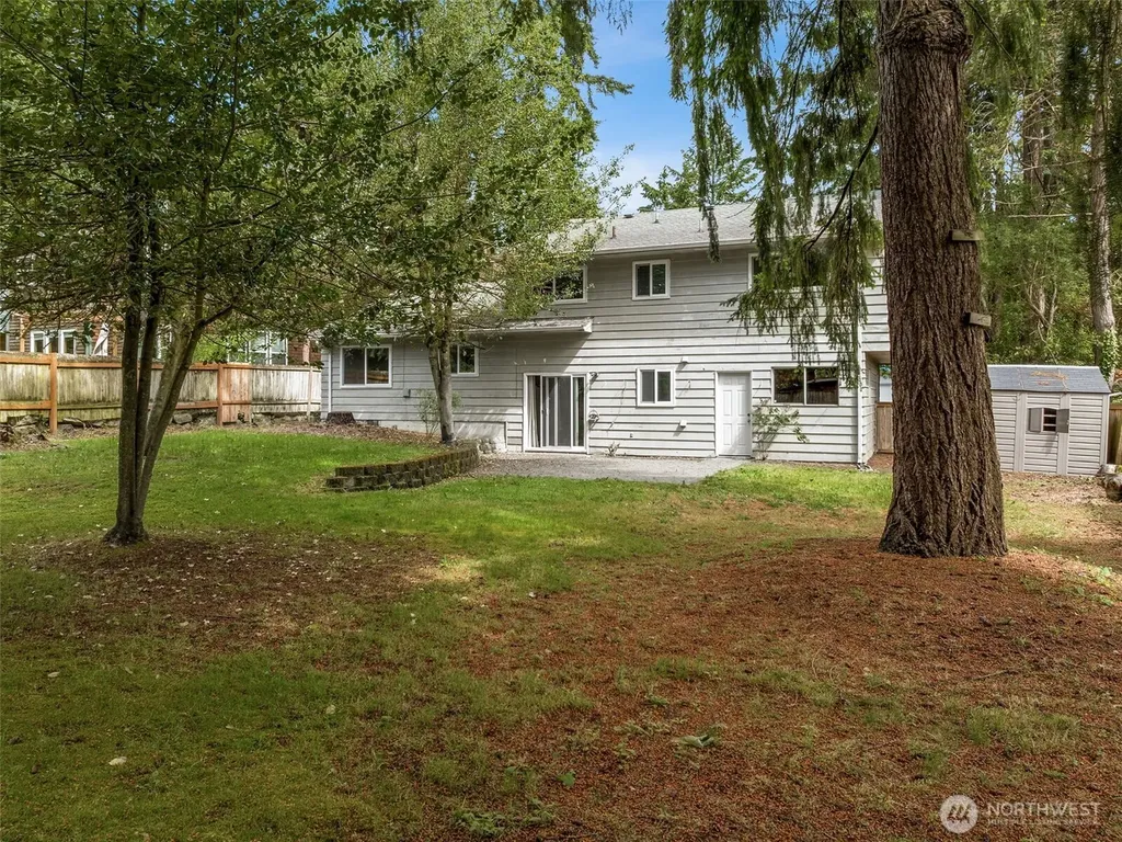 1935 SW 164th Street Burien WA 98166