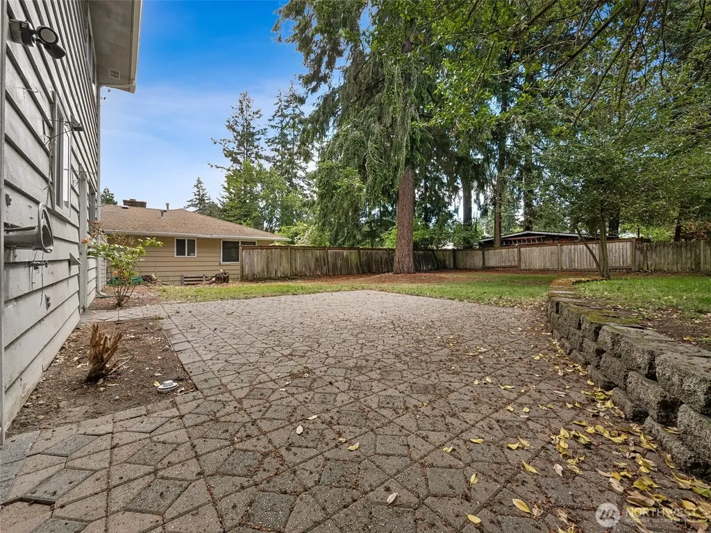1935 SW 164th Street Burien WA 98166