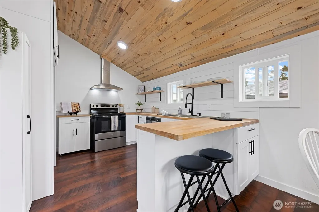 26502 Ridge Avenue Ocean Park WA 98640