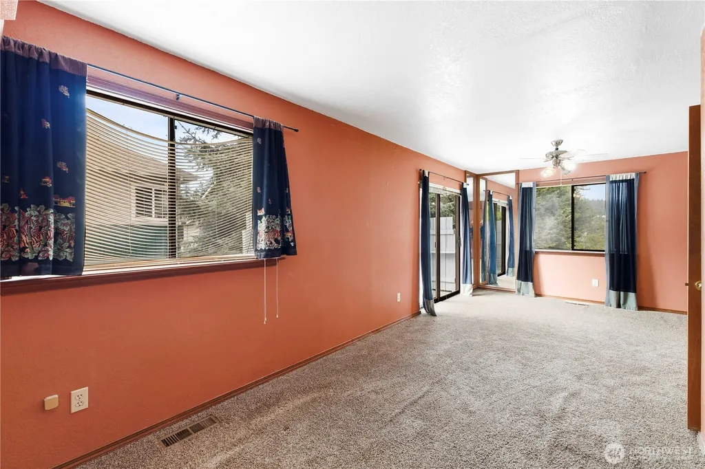 1025 Nevada Street Bellingham WA 98229