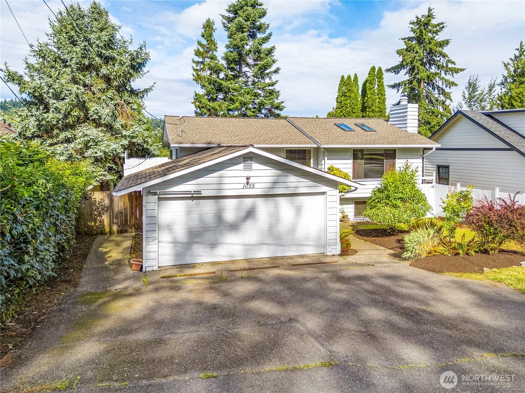 1025 Nevada Street Bellingham WA 98229