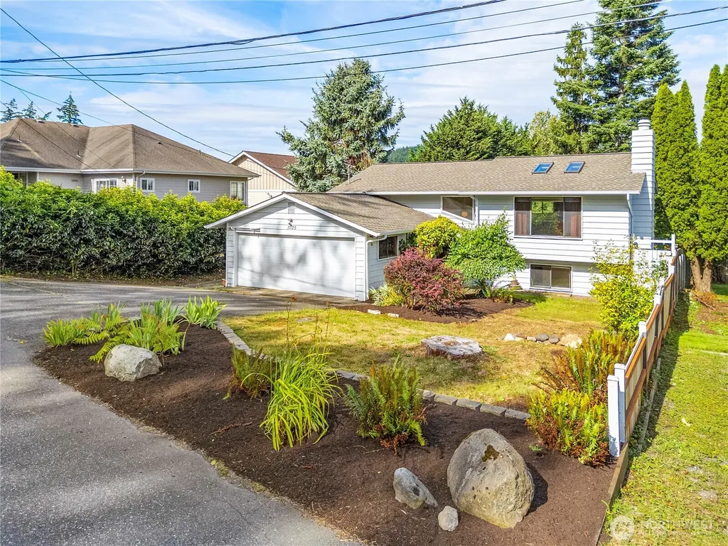 1025 Nevada Street Bellingham WA 98229