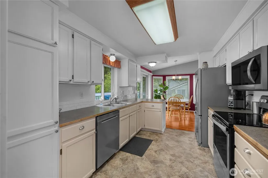 2976 Hampton Drive SW Tumwater WA 98512