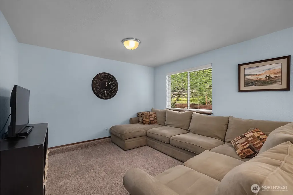2976 Hampton Drive SW Tumwater WA 98512