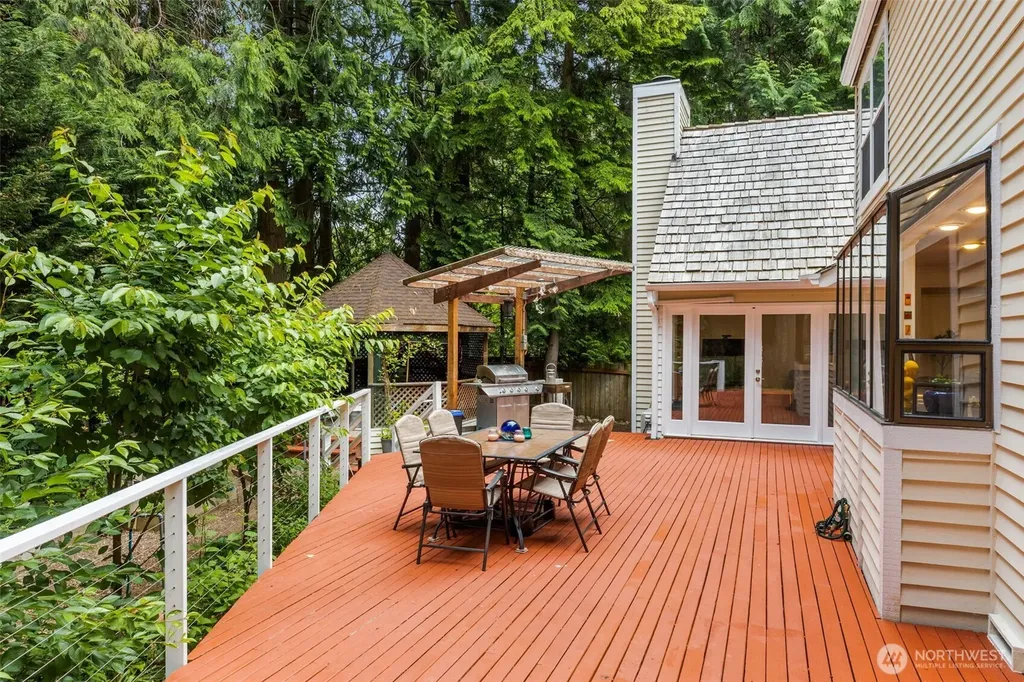 21842 NE 30th Place Sammamish WA 98074