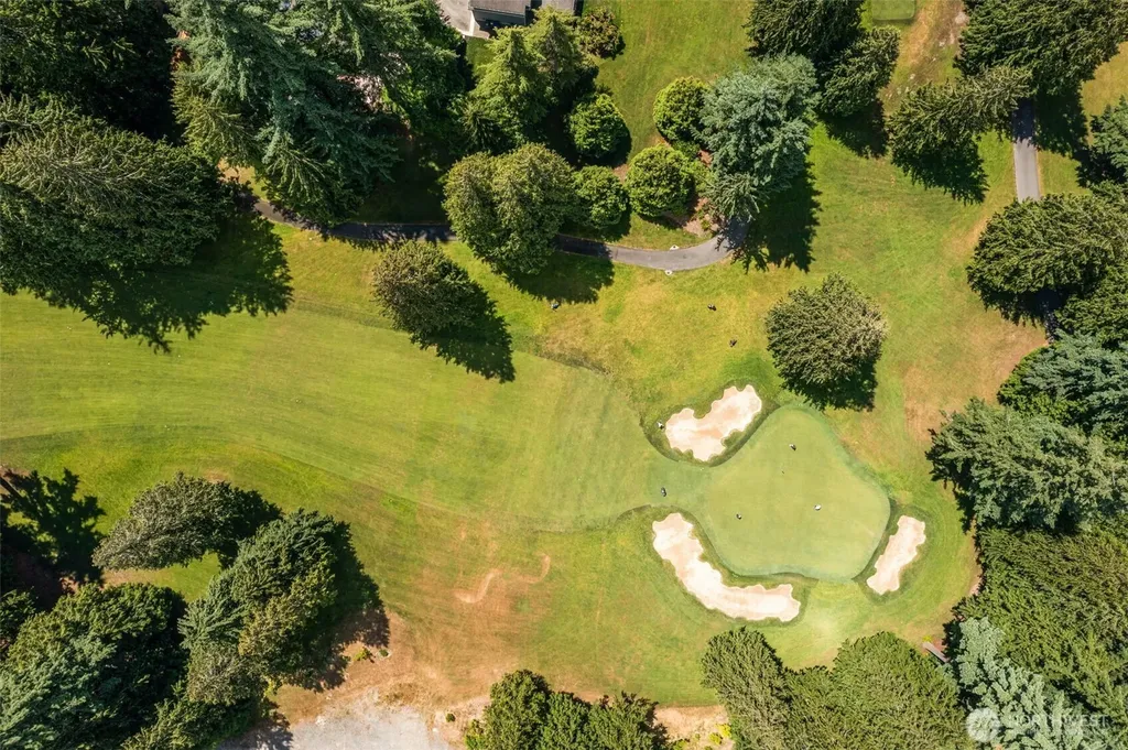 21842 NE 30th Place Sammamish WA 98074