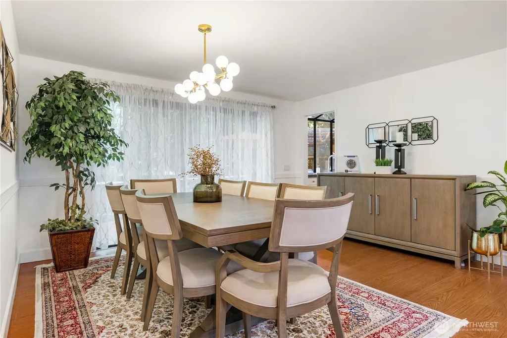 21842 NE 30th Place Sammamish WA 98074