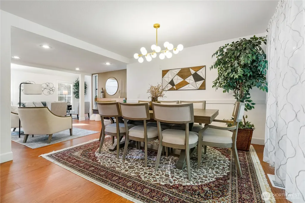 21842 NE 30th Place Sammamish WA 98074