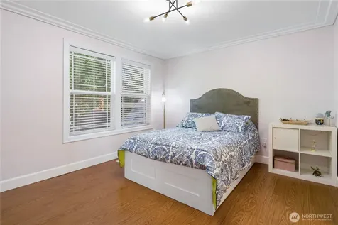 21842 NE 30th Place Sammamish WA 98074