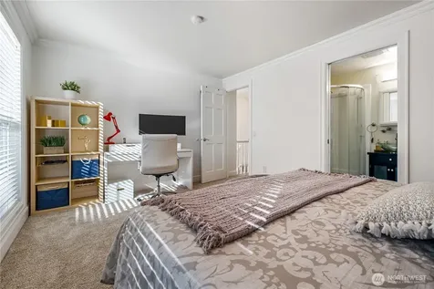 21842 NE 30th Place Sammamish WA 98074