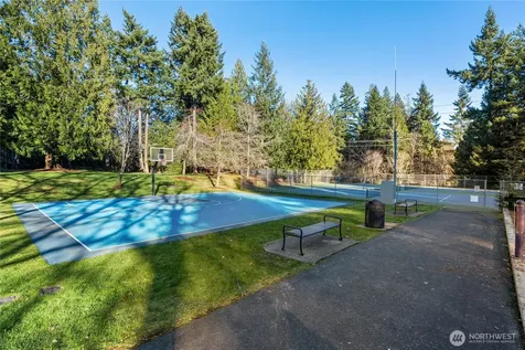 21842 NE 30th Place Sammamish WA 98074