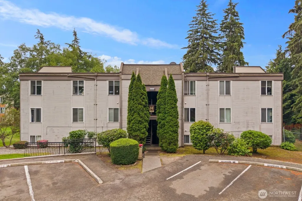 14605 NE 34th Street Bellevue WA 98007