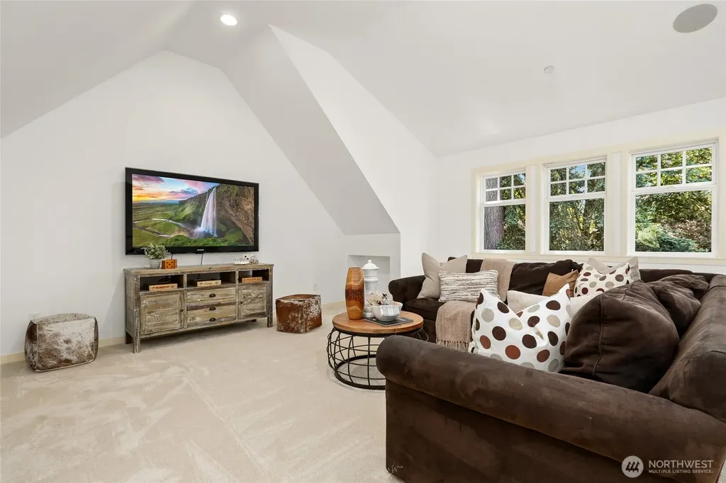 1406 218th Avenue NE Sammamish WA 98074
