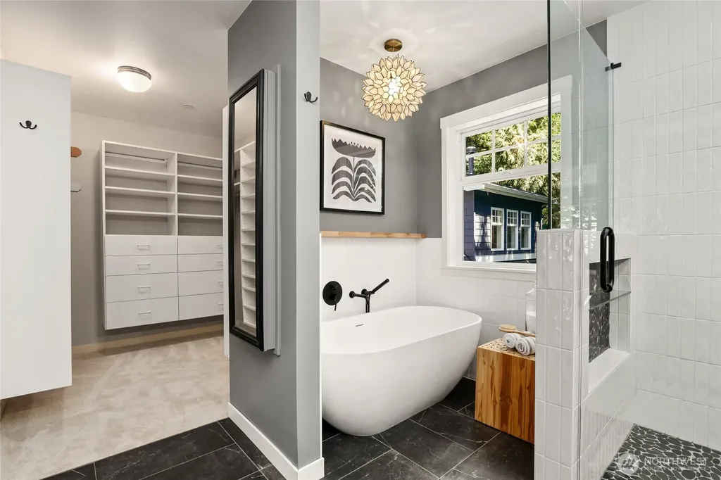 1406 218th Avenue NE Sammamish WA 98074