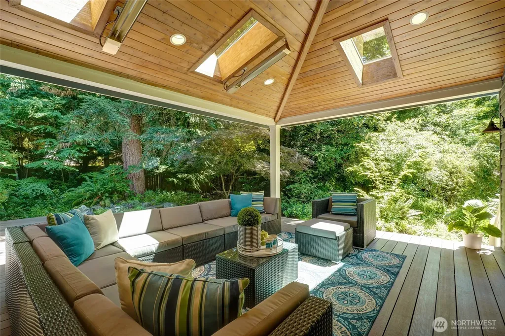 1406 218th Avenue NE Sammamish WA 98074
