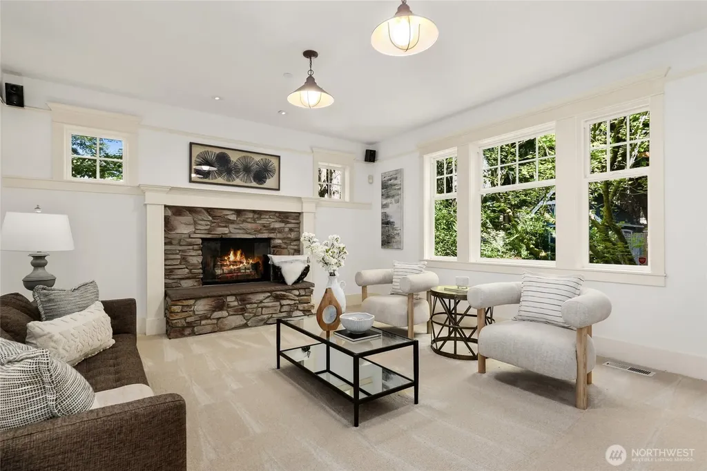 1406 218th Avenue NE Sammamish WA 98074
