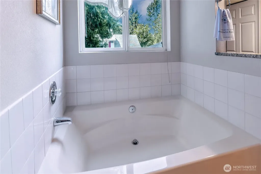 20119 SE 266th Street Covington WA 98042