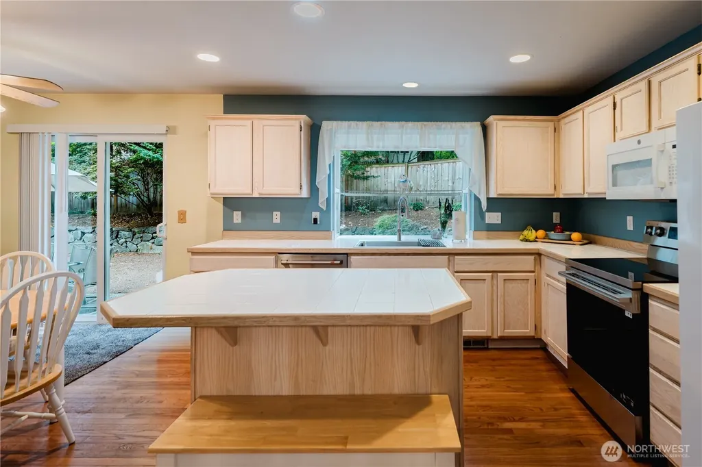20119 SE 266th Street Covington WA 98042