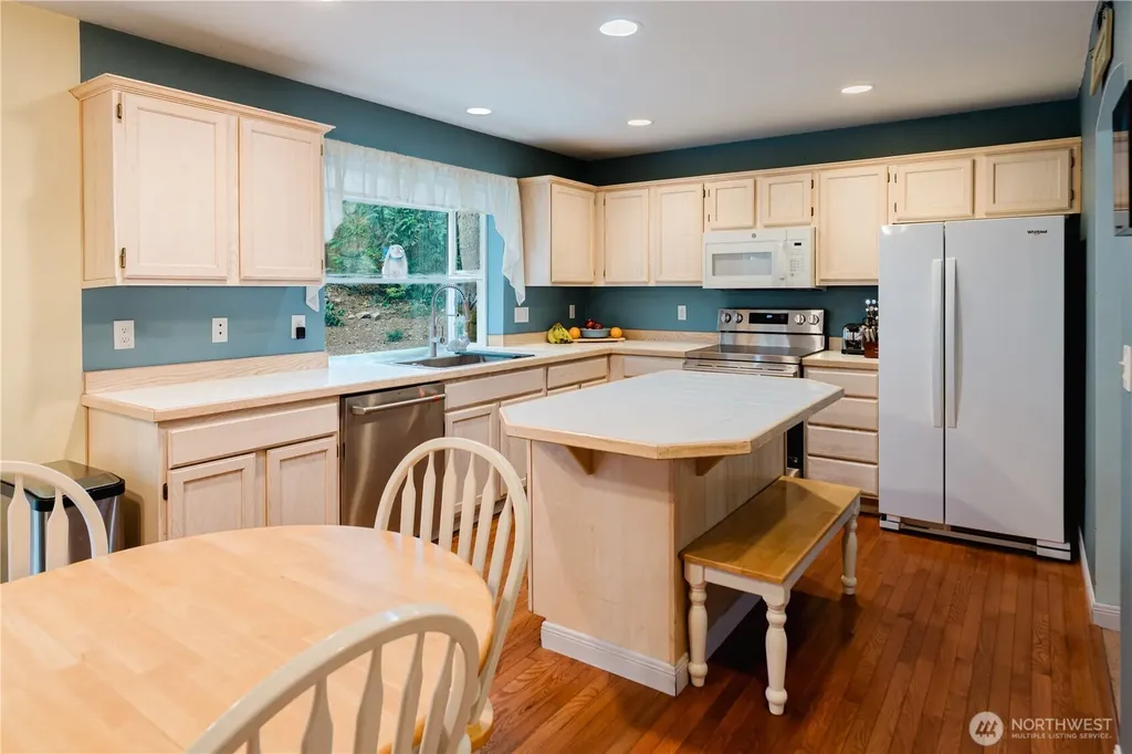 20119 SE 266th Street Covington WA 98042