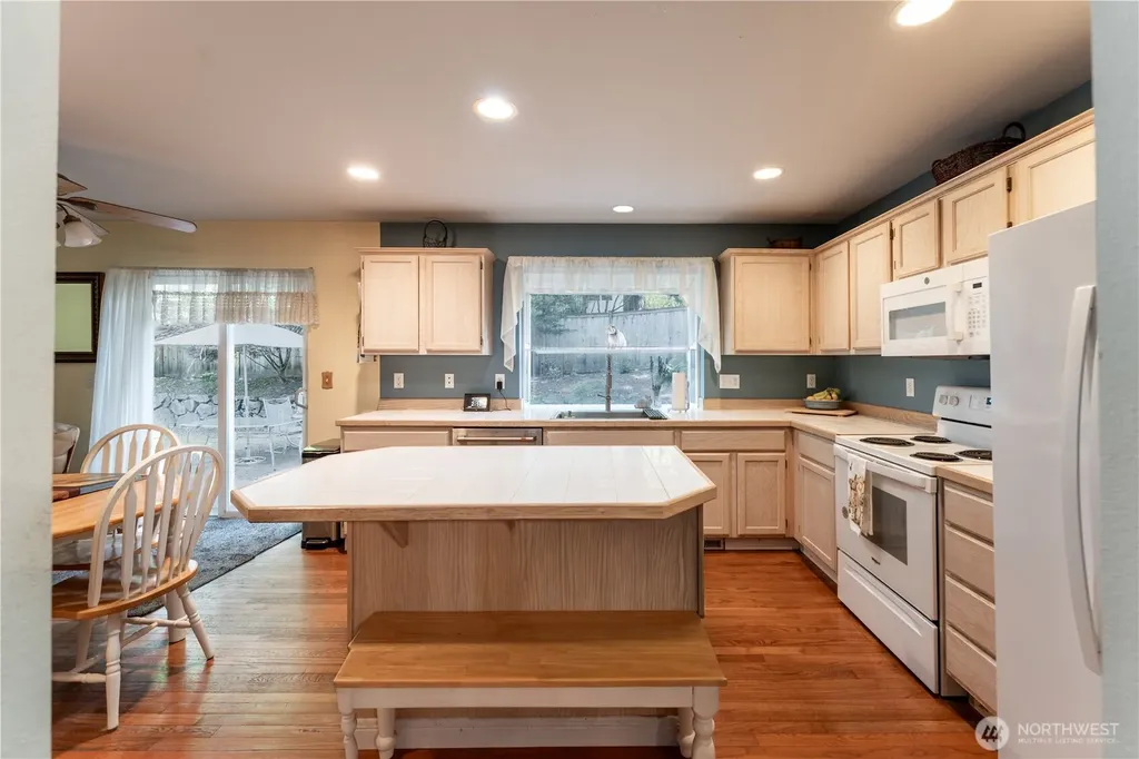 20119 SE 266th Street Covington WA 98042