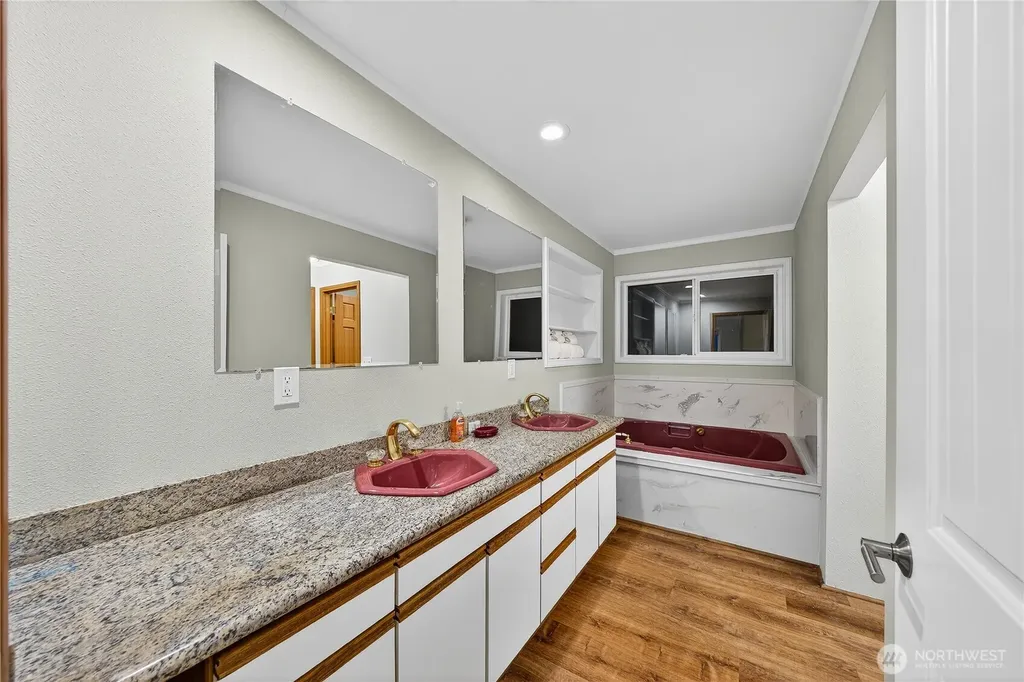 5972 Hastings Road Clinton WA 98236
