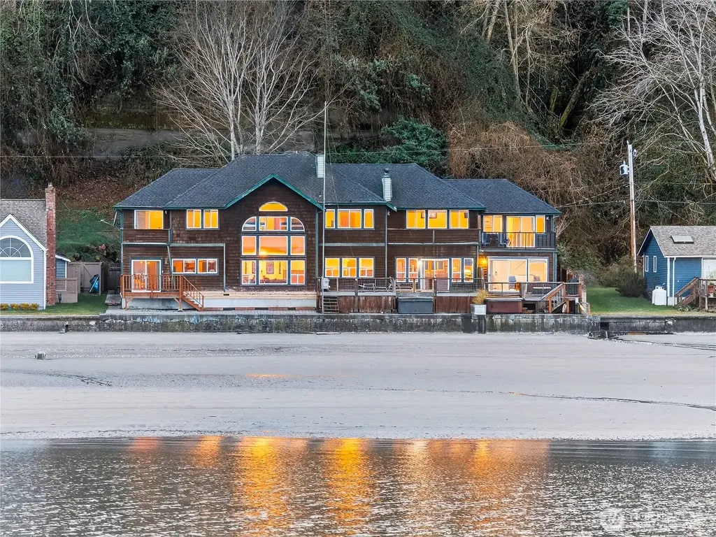 5972 Hastings Road Clinton WA 98236