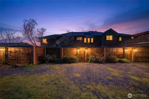 5972 Hastings Road Clinton WA 98236