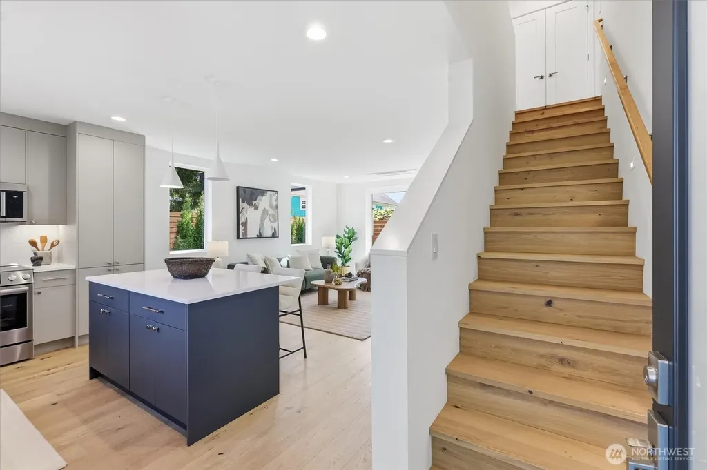 2714 58th Avenue SW Seattle WA 98116