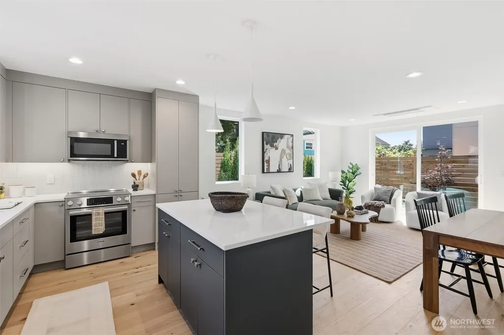 2714 58th Avenue SW Seattle WA 98116