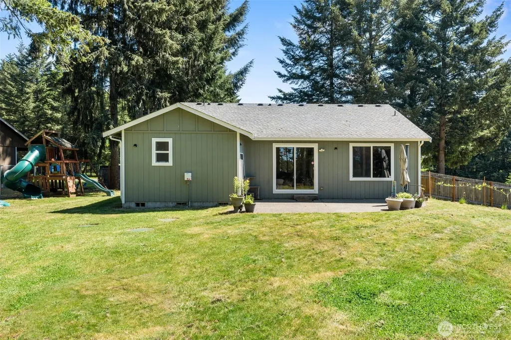 5146 180th Trail SW Rochester WA 98579