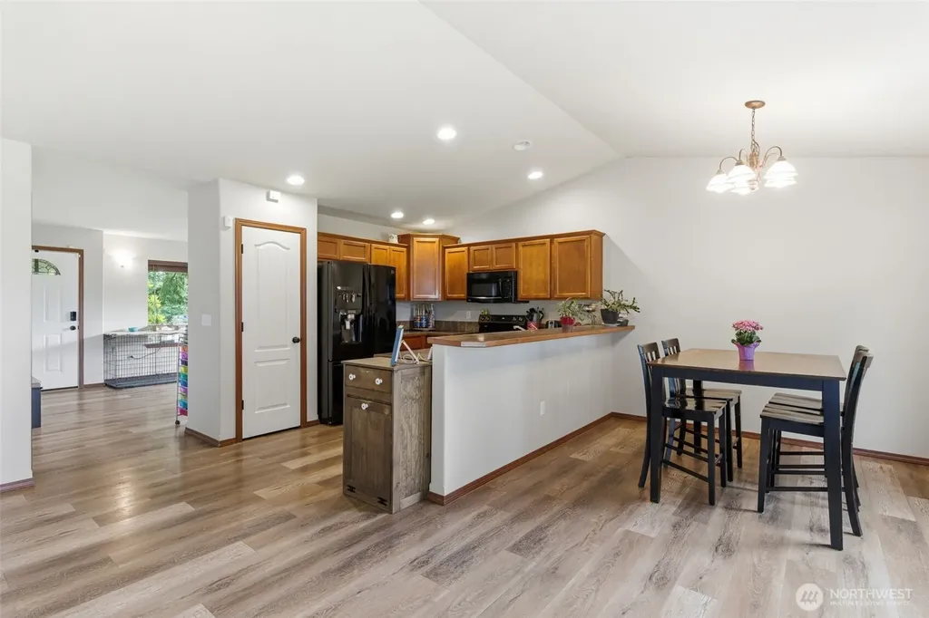 5146 180th Trail SW Rochester WA 98579