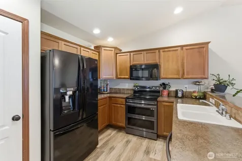 5146 180th Trail SW Rochester WA 98579