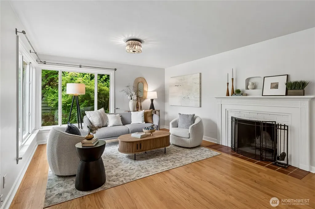 7520 Jones Avenue NW Seattle WA 98117