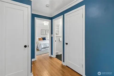 7520 Jones Avenue NW Seattle WA 98117