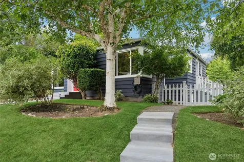 7520 Jones Avenue NW Seattle WA 98117