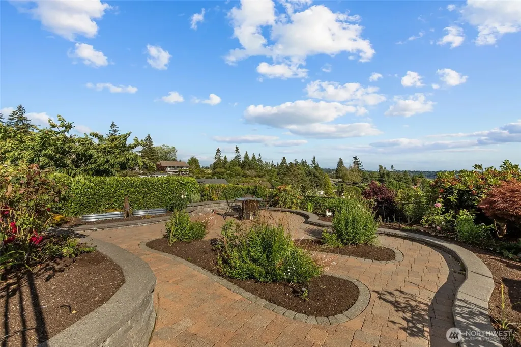 4105 SW 109th Street Seattle WA 98146